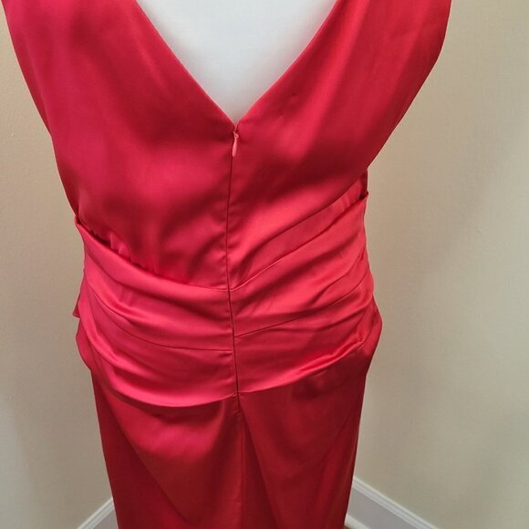 Boston Proper Sleeveless V-Neck Form Fitting Satin Red Dress Womens Siz 12 - Picture 8 of 14